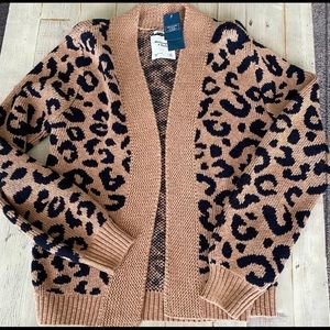ABERCROMBIE & FITCH cheetah cardigan